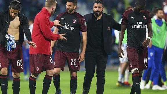 港媒：虽无缘亚洲杯，但港足总依旧为港队发放了100万奖金（港媒：港队无缘亚洲杯，足总仍向球队发放100万元奖金）