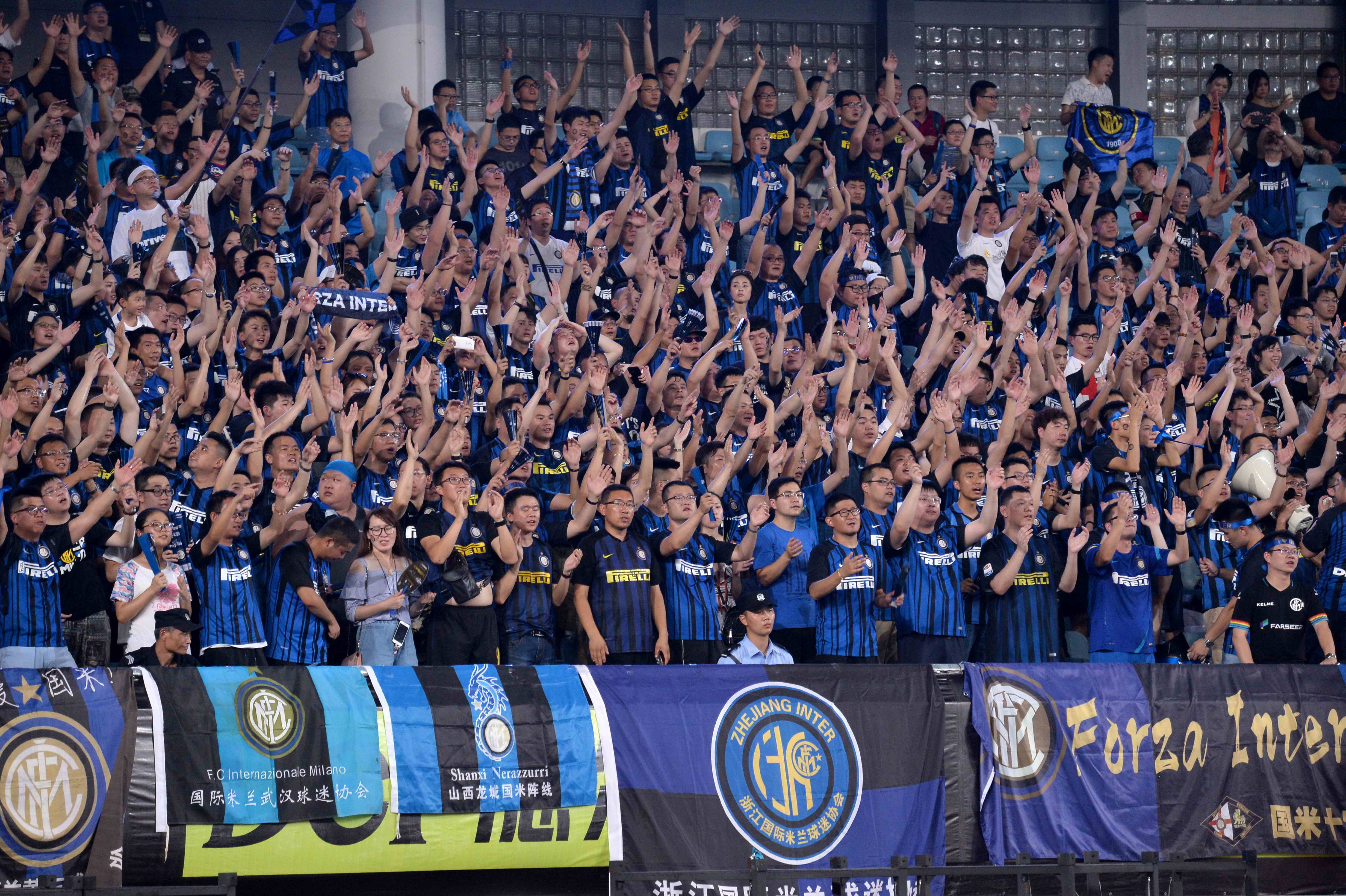 斯基拉：国米派球探考察卡利亚里20岁的右翼卫帕莱斯特拉（斯基拉：国米已派球探赴卡利亚里考察20岁右翼卫帕莱斯特拉）