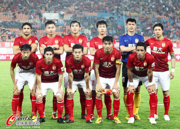 卡萨诺：卡拉格谈萨拉赫之前应该先漱口，他每次说话都在胡扯（卡萨诺痛斥卡拉格：谈萨拉赫前先漱口，他每次发言都是胡扯）