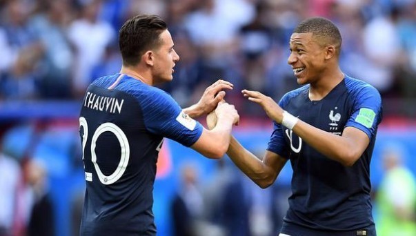 劳塔罗：若拉扯都判点那比赛没法踢；想和萨内蒂那样扎根国米（劳塔罗：若拉扯就判点比赛难踢，愿像萨内蒂一样在国米扎根）