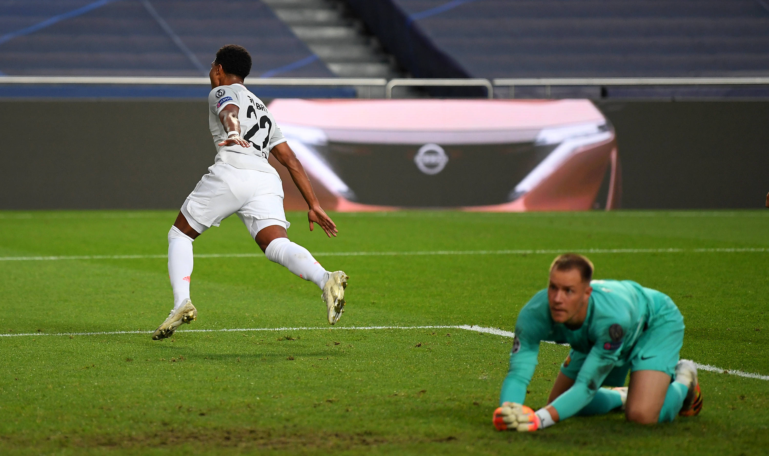 成都混合团体世界杯！随着王楚钦2-0获胜，国乒大比分8-0战胜韩国（成都混合团体世界杯：王楚钦2-0告捷，国乒以8-0横扫韩国）