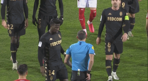 坐镇中场，指挥调度🪄让我们一起继续创造新的历史⭐